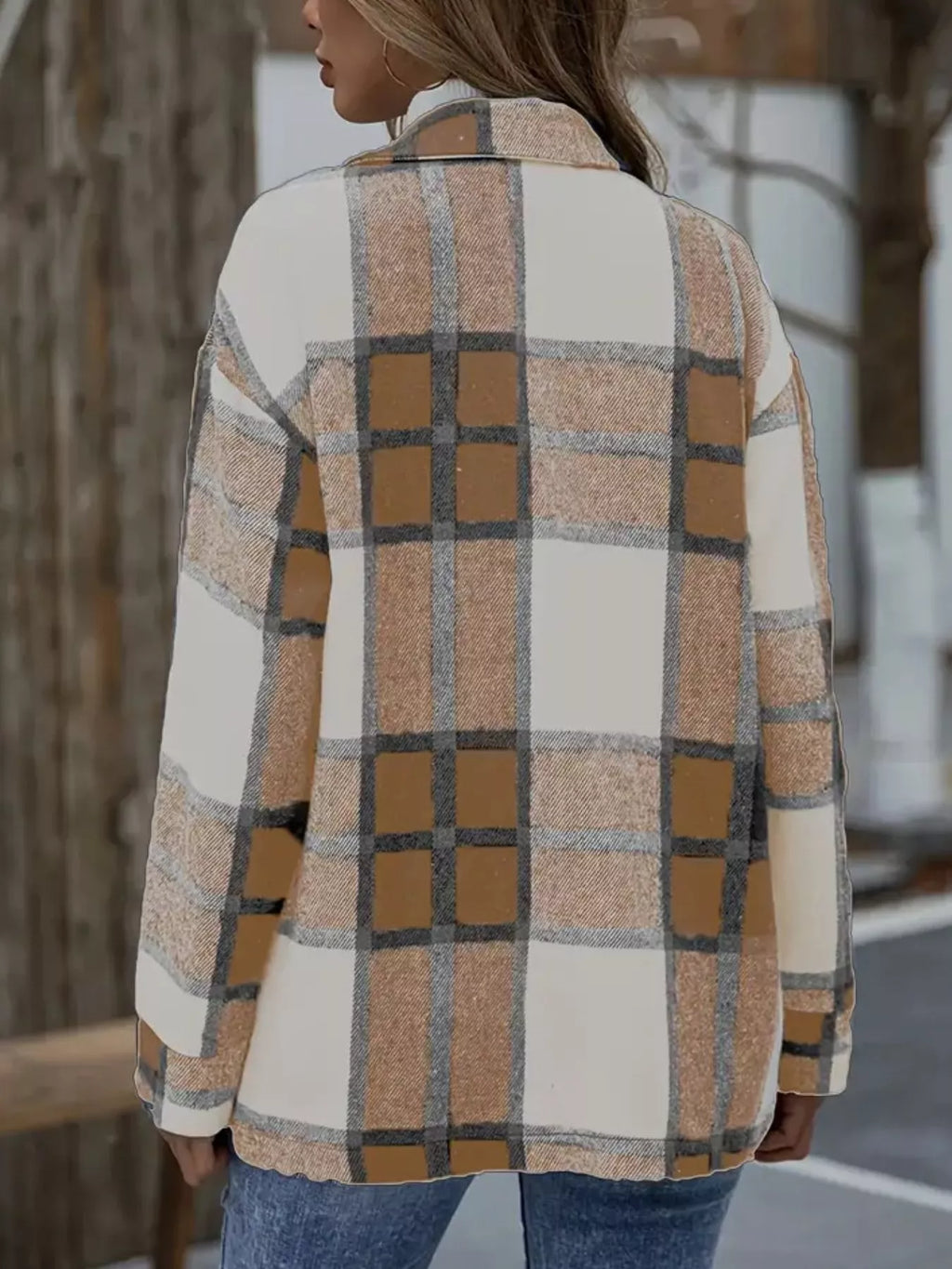 Back view of the tan and cream plaid shacket.
